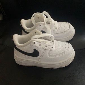 Toddler shoes size 5c